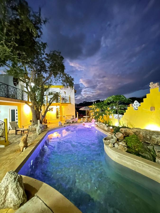 Buenosdias Izamal Bed and Breakfast Exteriör bild