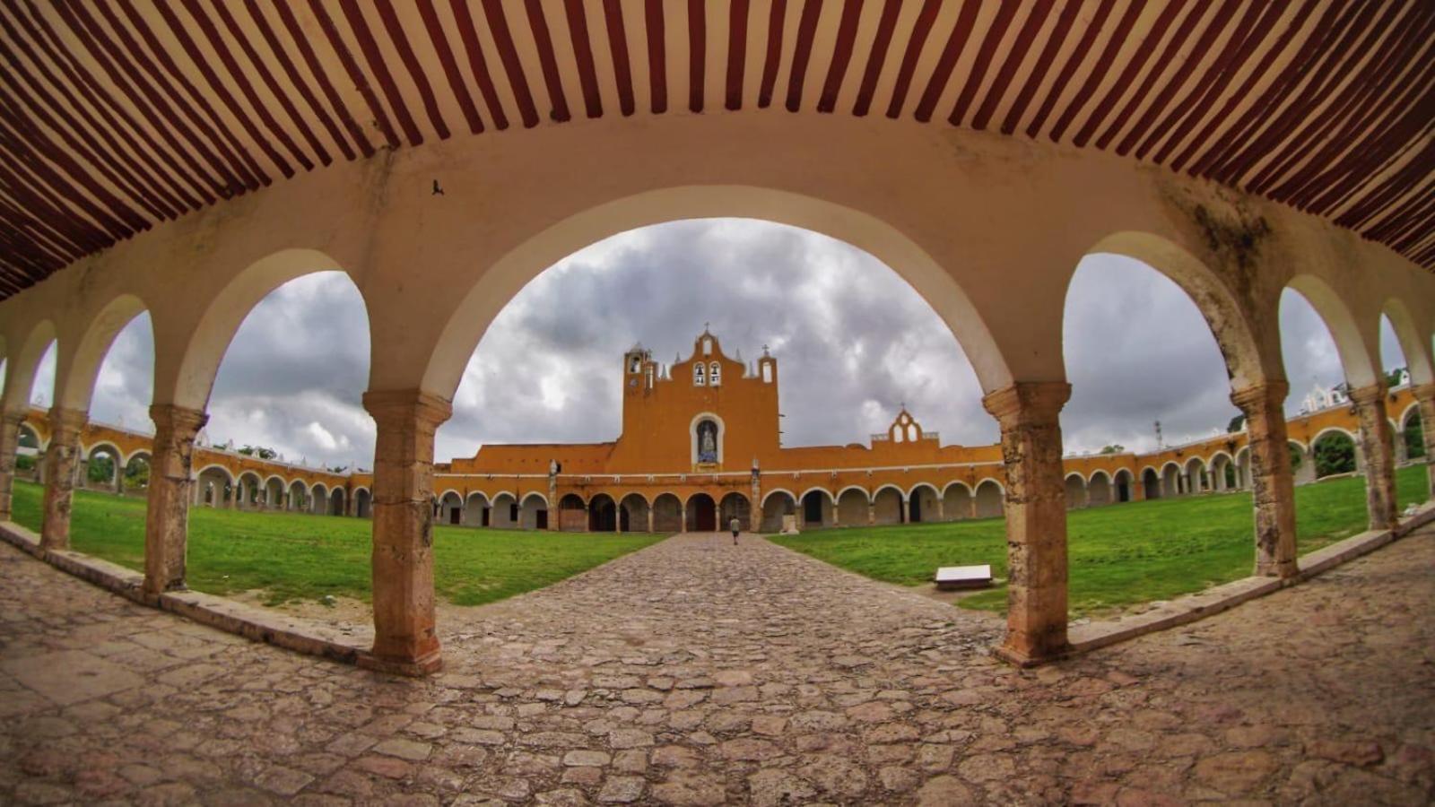 Buenosdias Izamal Bed and Breakfast Exteriör bild